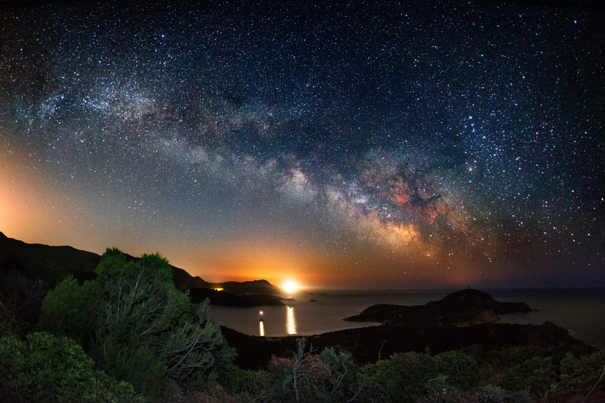 Milky way on over the Malfatano Cape - very low noise fot this type of pictures